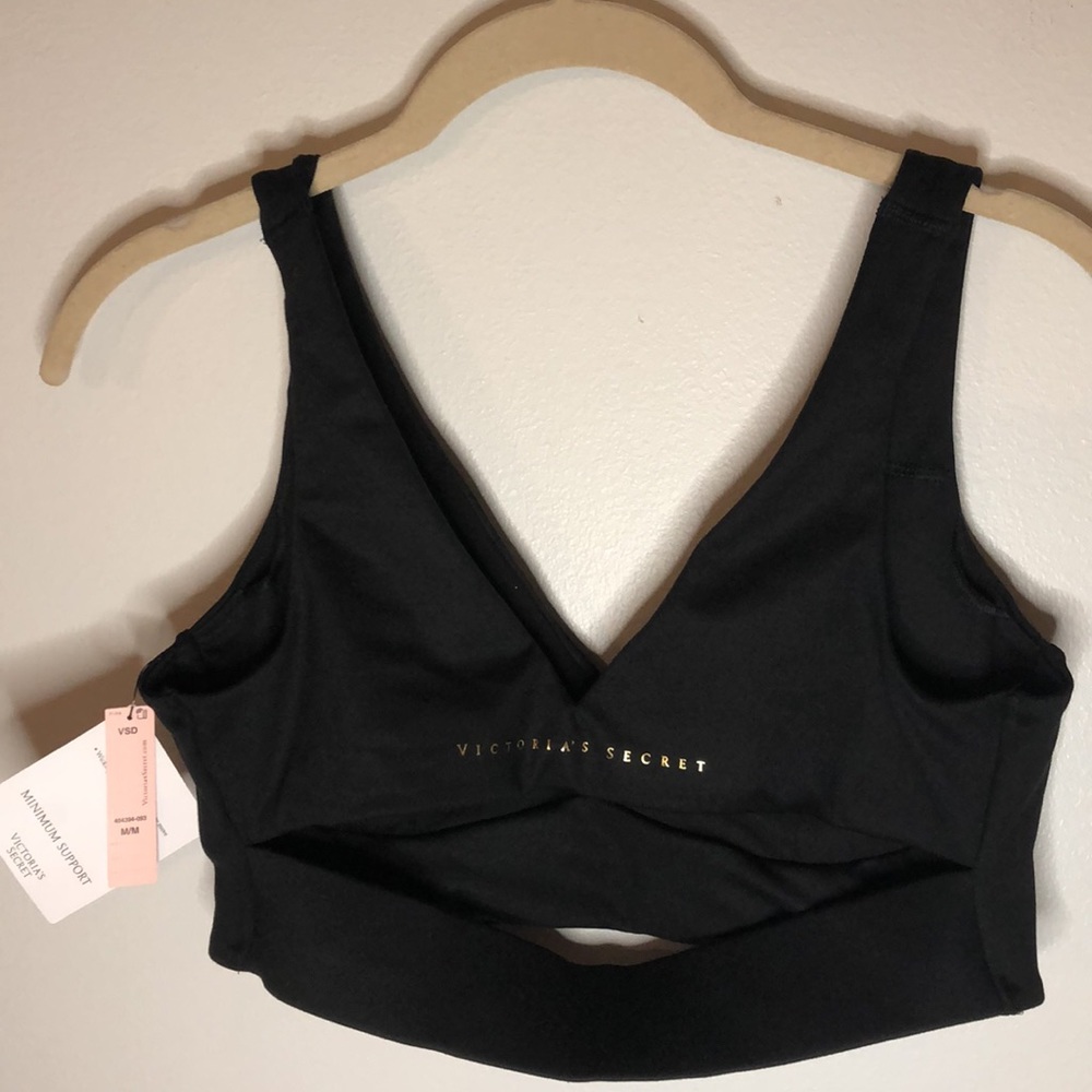 NWT Victoria Secret women’s bra size medium - Picture 2 of 4